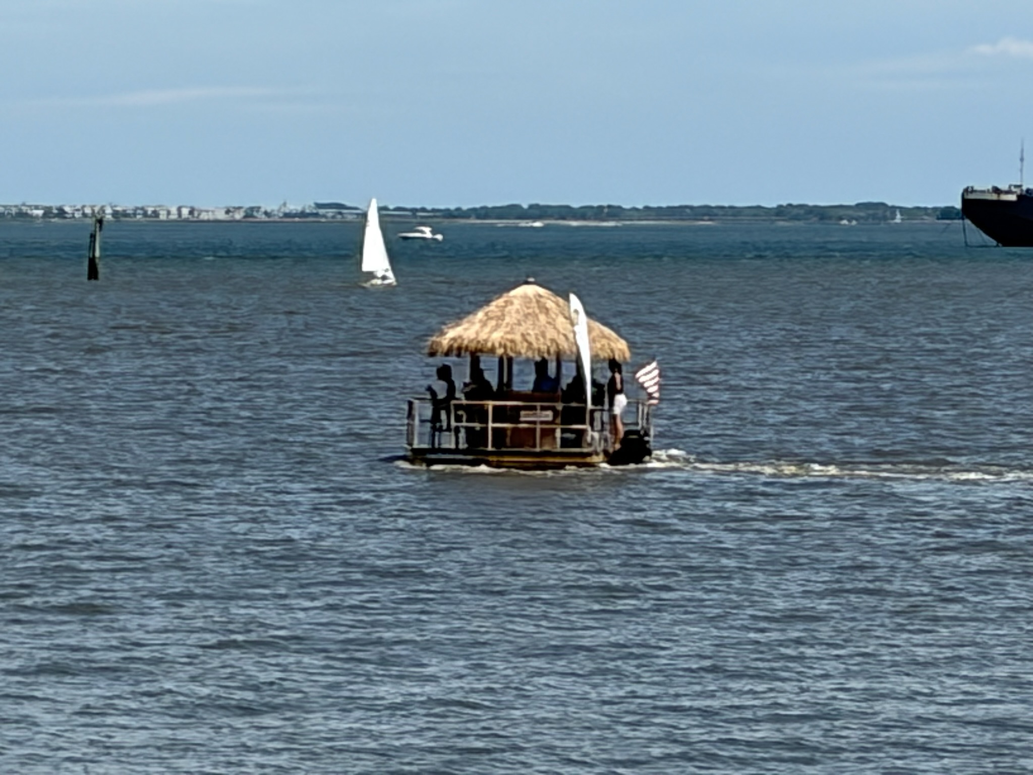 Tiki bar boat